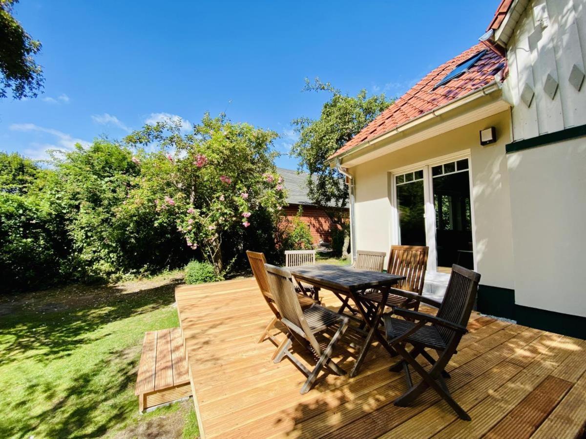 Sommerhaus Am Bach ロストック エクステリア 写真